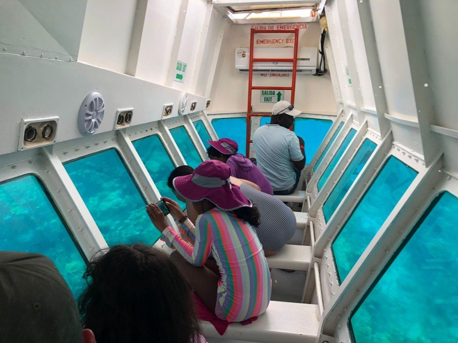 Santuario de aves y perezosos en Roatán